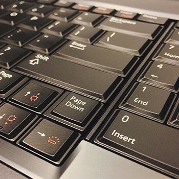 Gdzie zjeść kluski śląskie i rolady: przewodnik po Katowicach